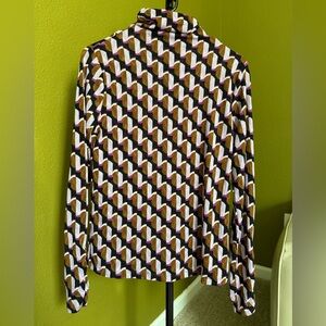 NWT’s Worthington 70’s Geometric Print Turtleneck Top Size S